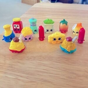 Shopkins Spaghetti Dinner - includes 12 Shopkins